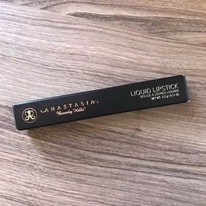 Anastasia Beverly Hills Makeup - ANASTASIA BEVERLY HILLS Liquid Lipstick Anastasia Beverly Hills Makeup - ANASTASIA BEVERLY HILLS Liquid Lipstick